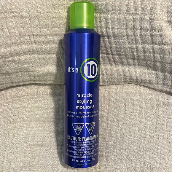 IT'S A 10 MIRACLE STYLING MOUSSE, Net WT. 9 oz. - Picture 2 of 4